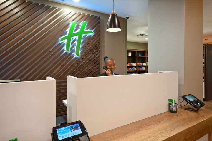 Hotel 3 of 93