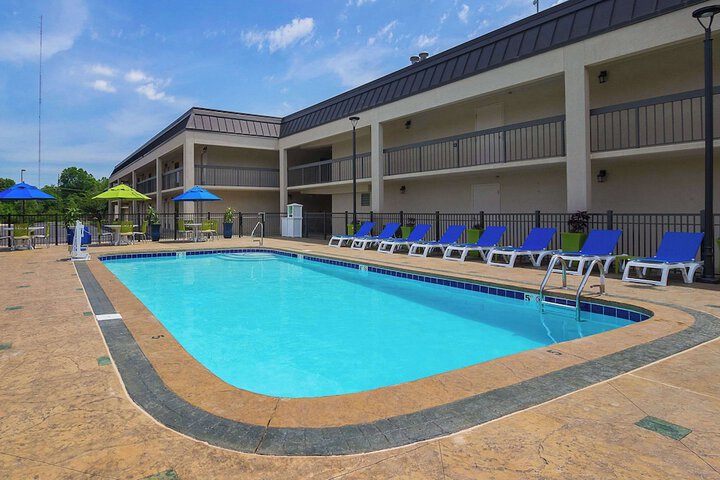 Pool 6 of 52