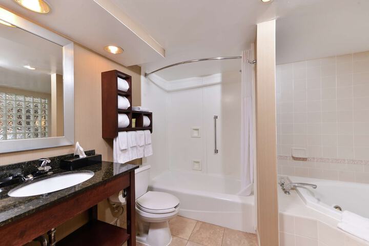 Room 43 of 67