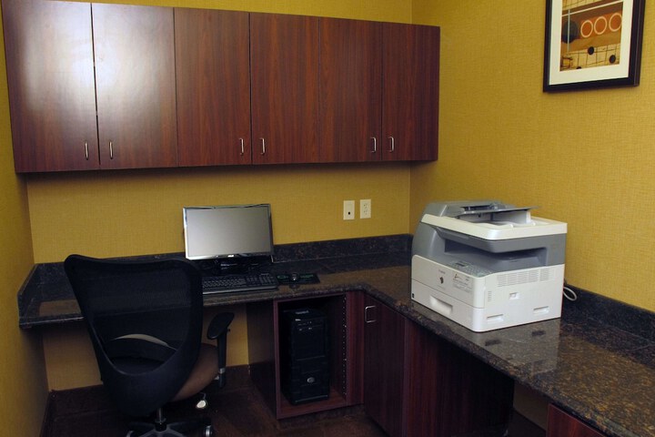 Business Center 47 of 47