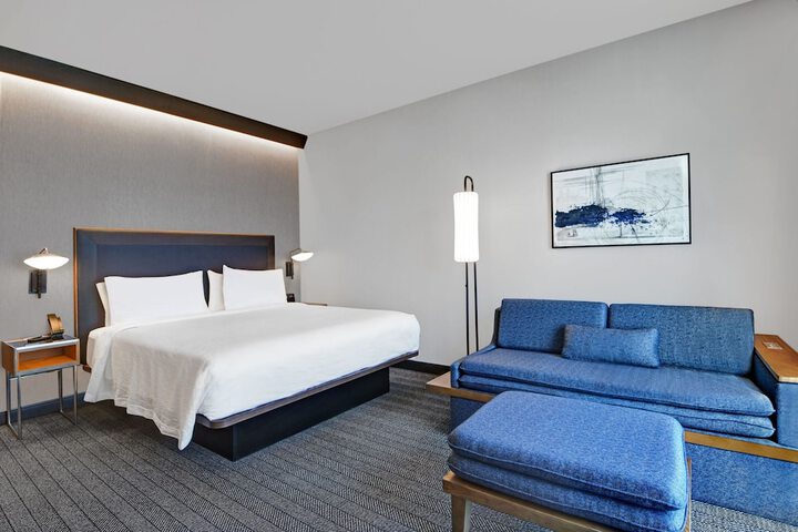 Room 19 of 39