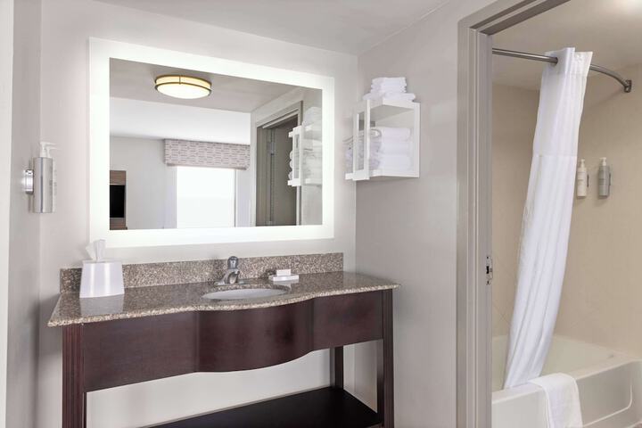 Room 9 of 31
