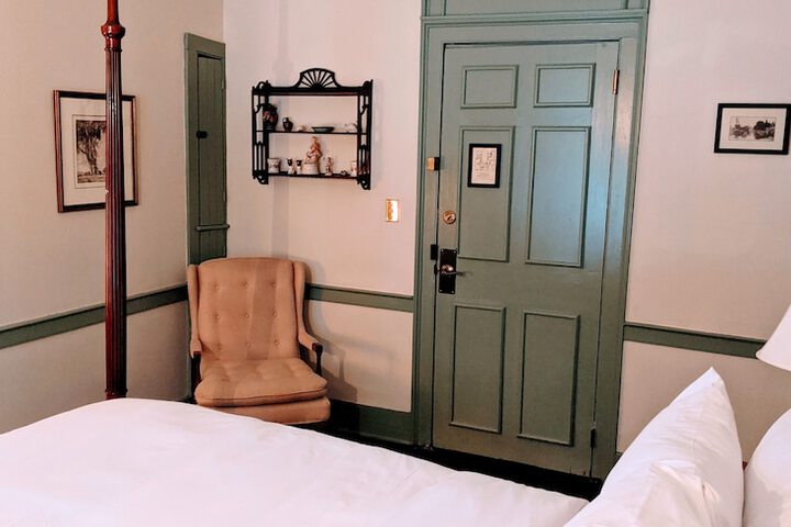 Room 54 of 135