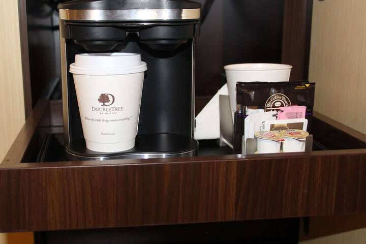 DoubleTree by Hilton Fresno Convention Center