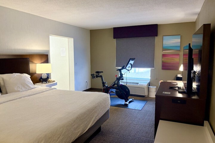 Hampton Inn McHenry