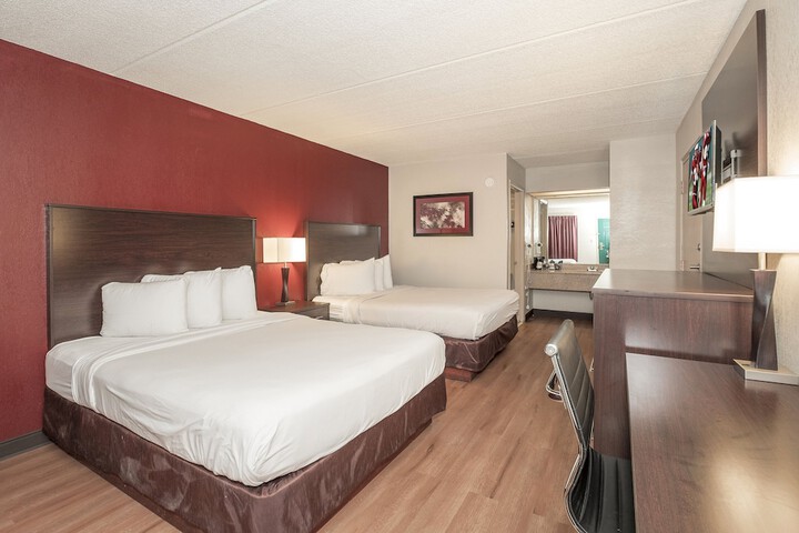 Room 13 of 27