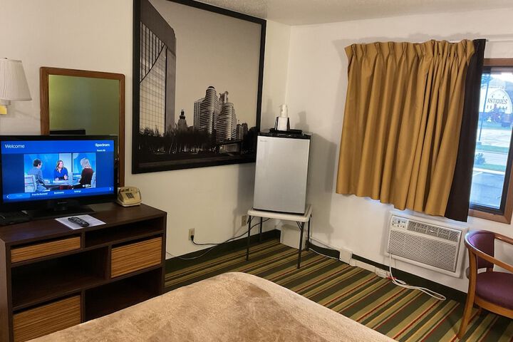 Room 21 of 27