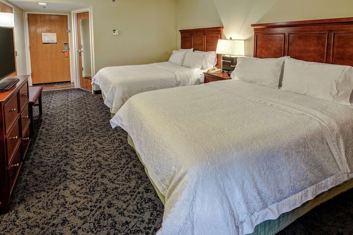 Hampton Inn by Hilton Charlotte / Matthews