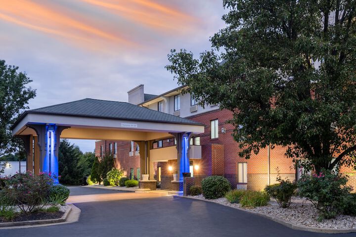 Hotel 4 of 60