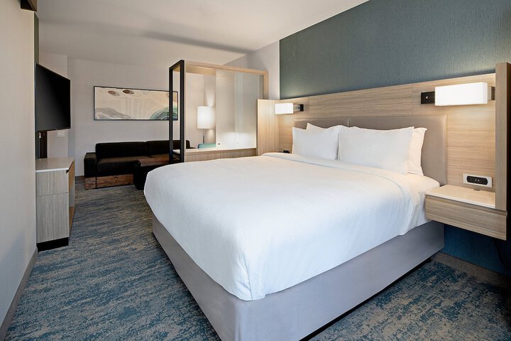 Room 20 of 35