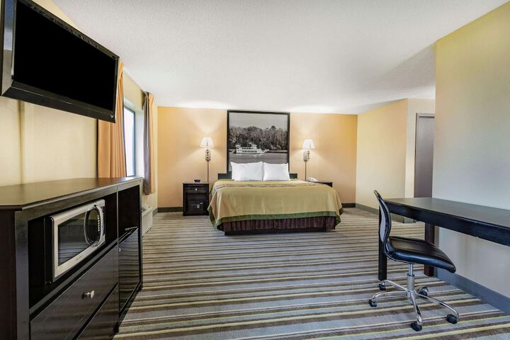 Room 18 of 24