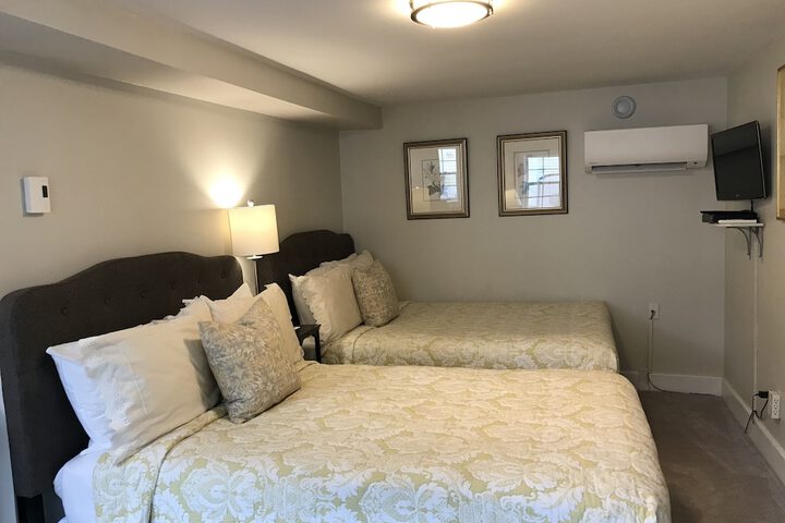 Tattingstone Inn