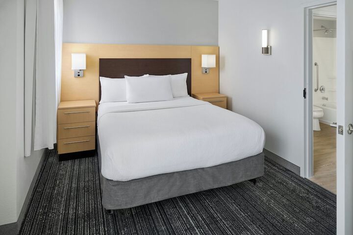 TownePlace Suites Lawrence Downtown