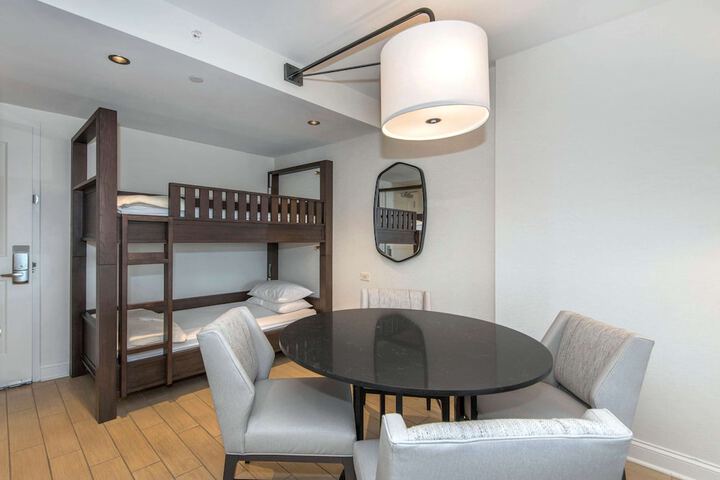 Room 48 of 101