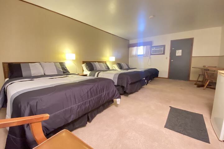 Room 44 of 81