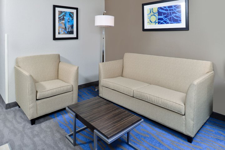 Holiday Inn Express St. Louis West - OFallon by IHG