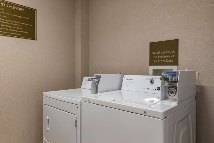 Comfort Suites Pineville - Ballantyne Area