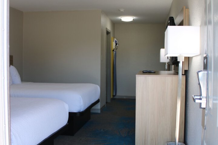 Room 42 of 55