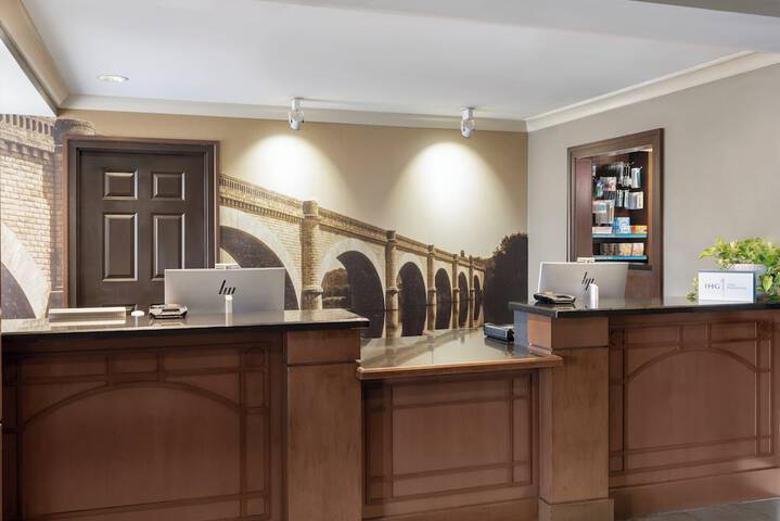 Staybridge Suites Indianapolis-Airport by IHG