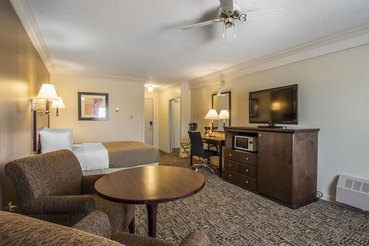 Room 13 of 38