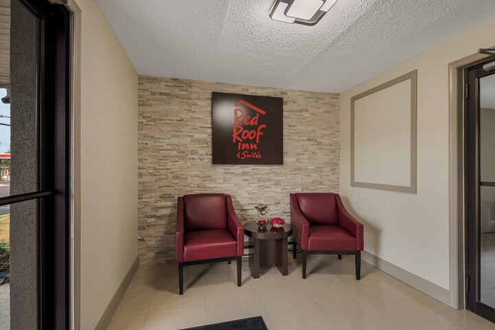 Red Roof Inn & Suites Vineland - Buena