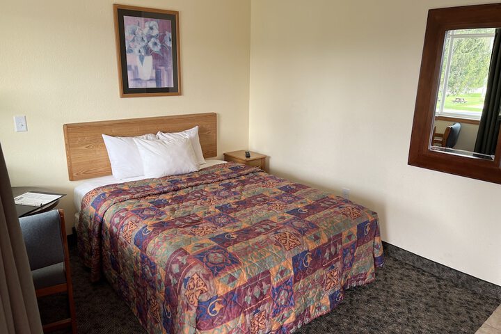 Room 340 of 443