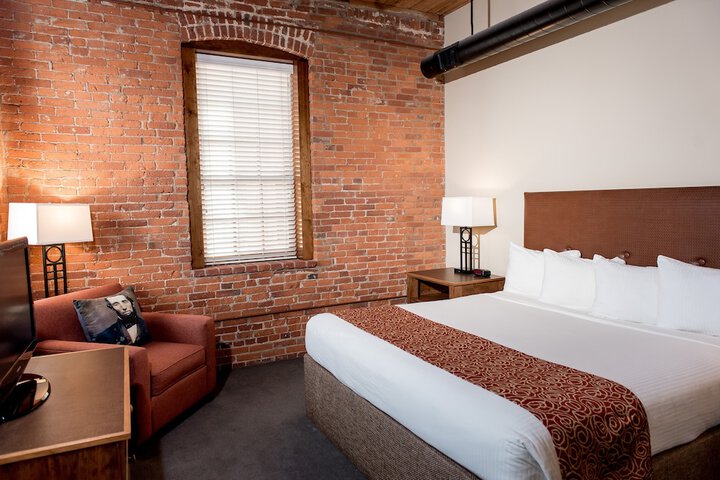 Room 21 of 52
