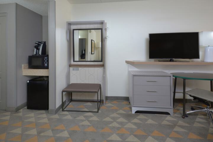 Room 19 of 53