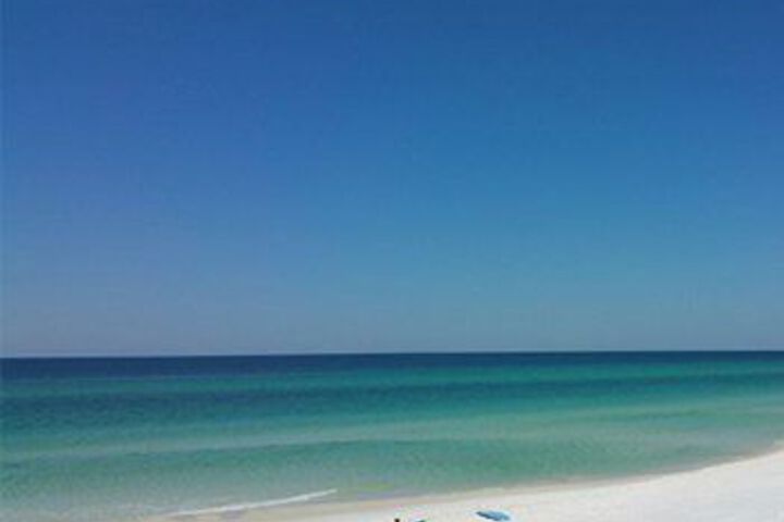 South Walton Studio by RedAwning