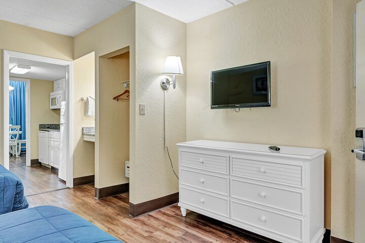 Room 45 of 65
