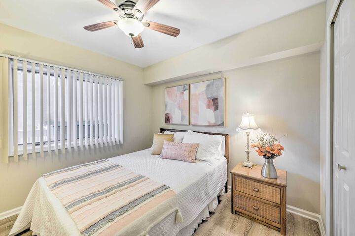 Brigantine Condo w / Beach Access & Pool Views