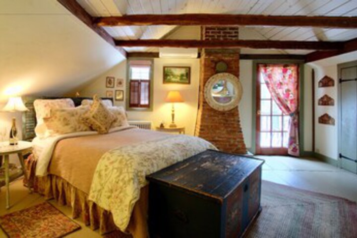 Olde Rhinebeck Inn c. 1745