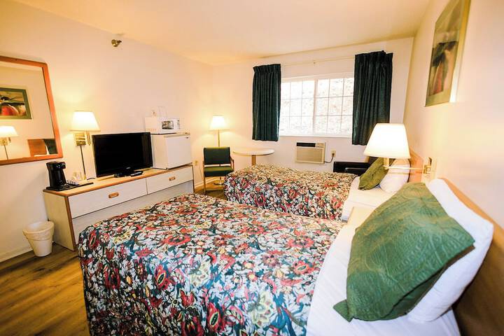 Room 15 of 46