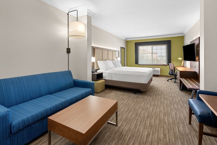 Room 20 of 34