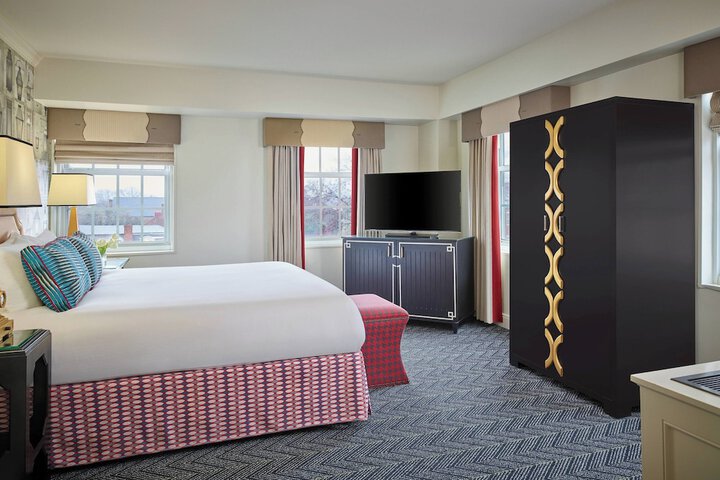 Room 26 of 61