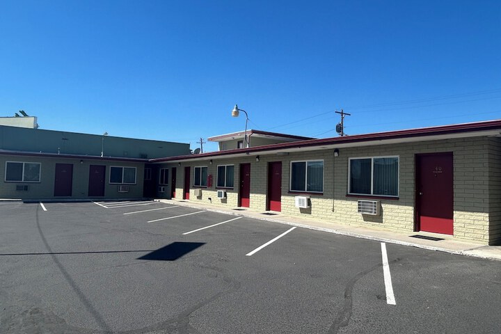 Oregon Trail Motel