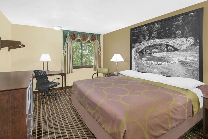 Super 8 by Wyndham Webster City IA