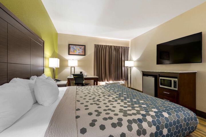 Room 18 of 40