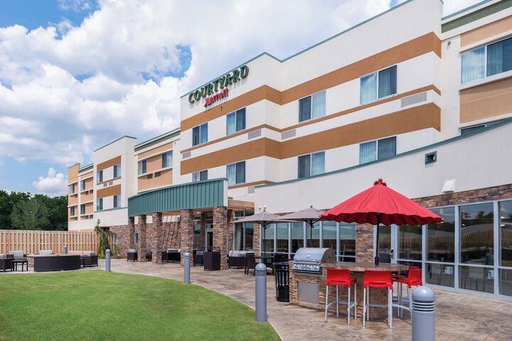 Courtyard by Marriott Elmira Horseheads