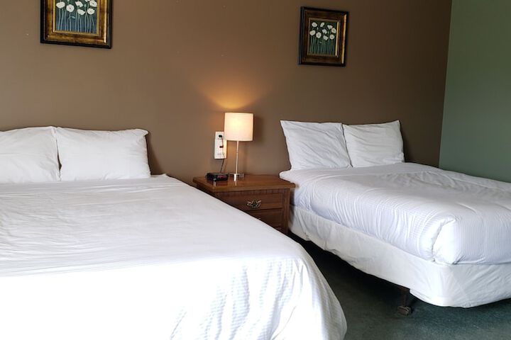 Room 10 of 20