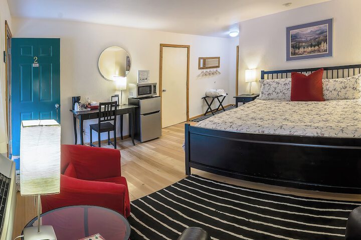 Room 22 of 38