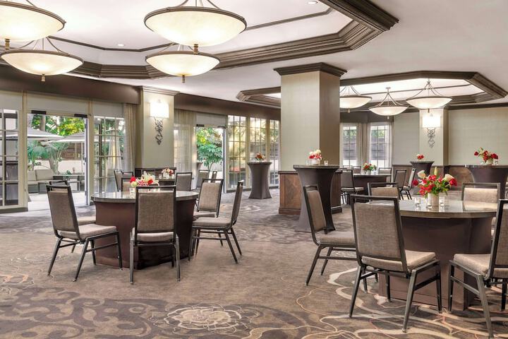 Hilton Orange County / Costa Mesa