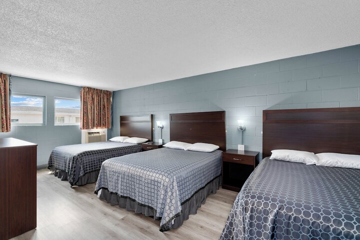 Room 18 of 38