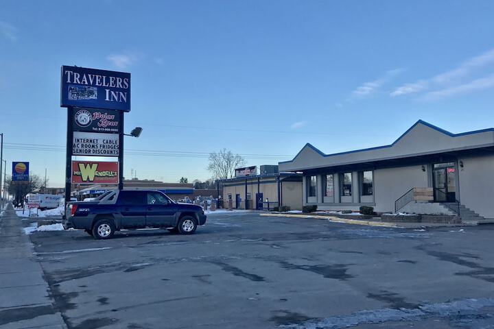 Travelers Inn