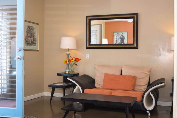 Room 13 of 42