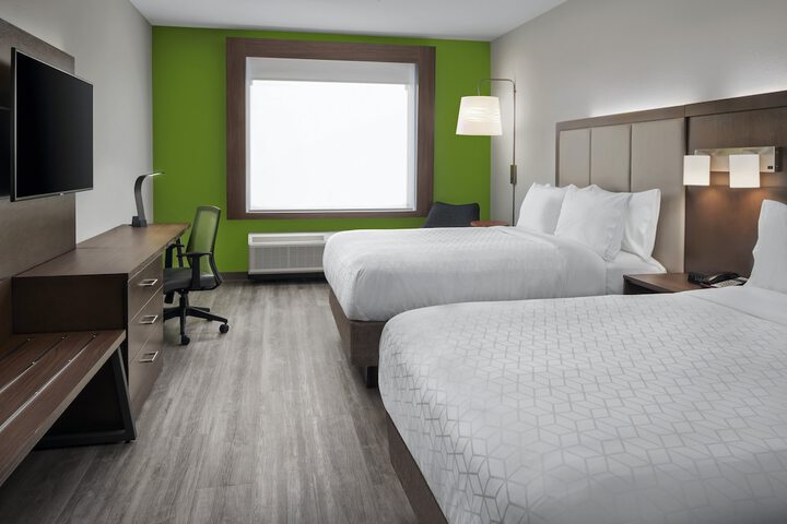 Room 17 of 39