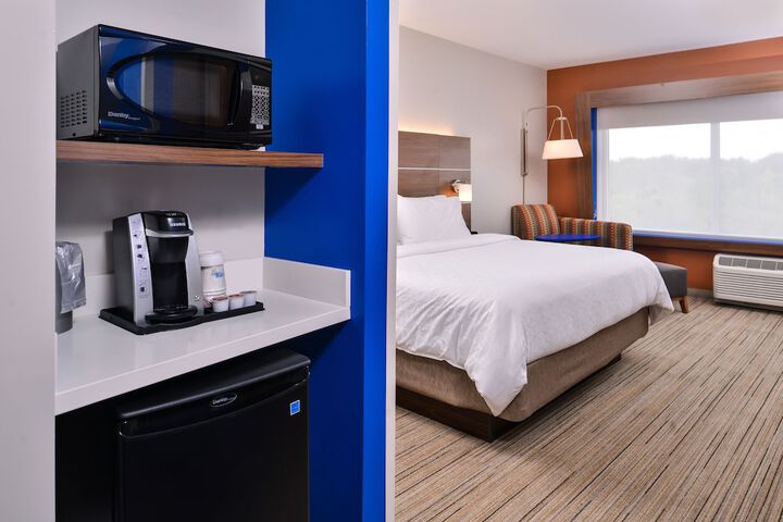 Room 30 of 47