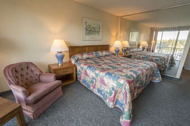 Flagship Inn