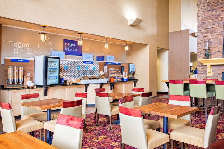 Holiday Inn Express & Suites Gillette by IHG
