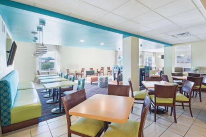 Best Western Mathis Inn Hotel